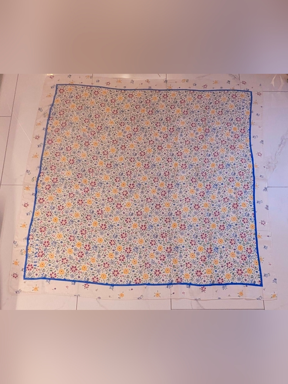 Coach Wildflower Meadow Square Silk Scarf Floral/Chalk White, 89cm x 89cm EUC